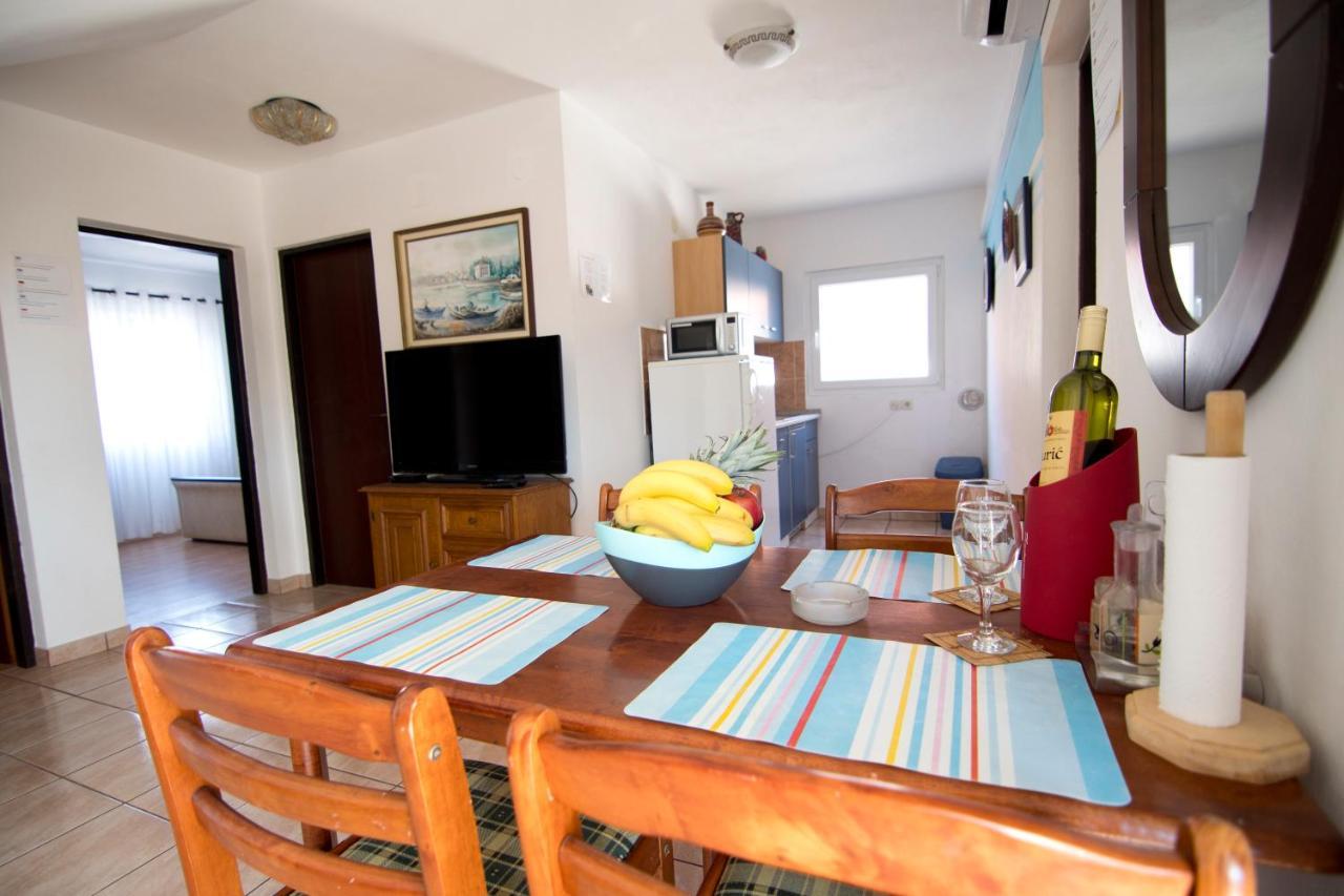 Apartmani Juric Vir Esterno foto