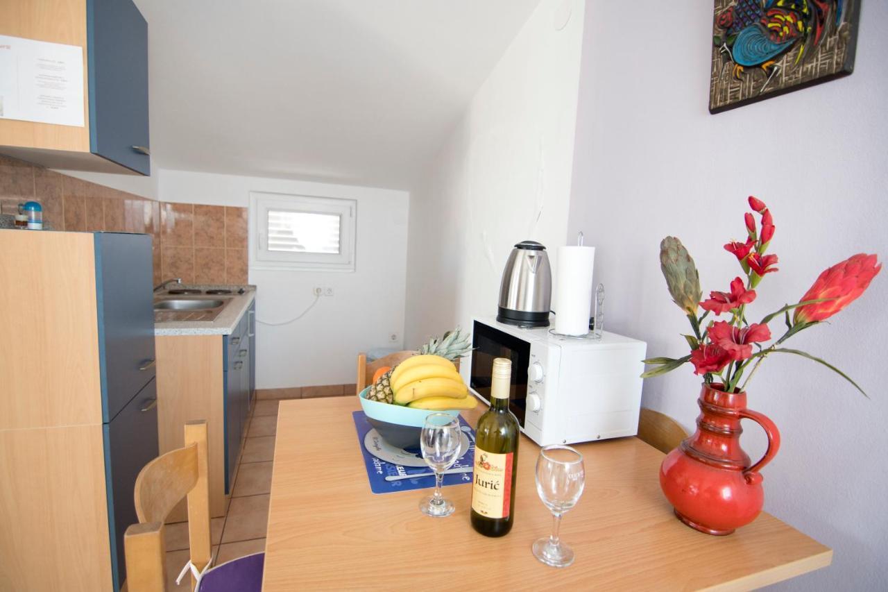 Apartmani Juric Vir Esterno foto