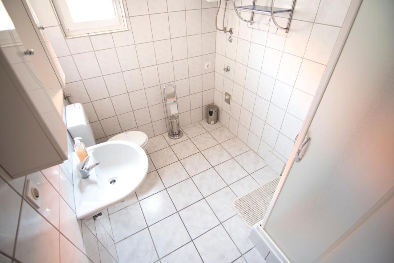 Apartmani Juric Vir Esterno foto