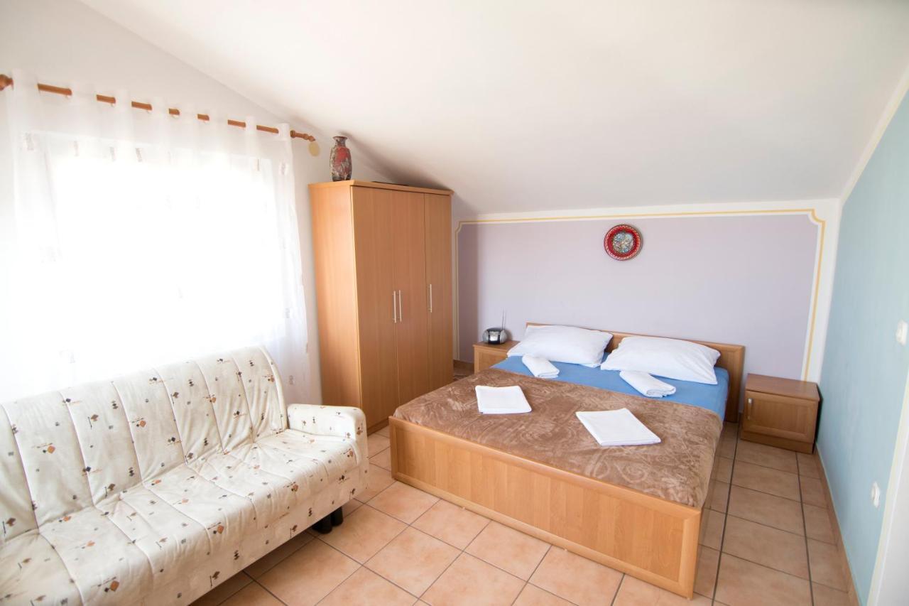 Apartmani Juric Vir Esterno foto